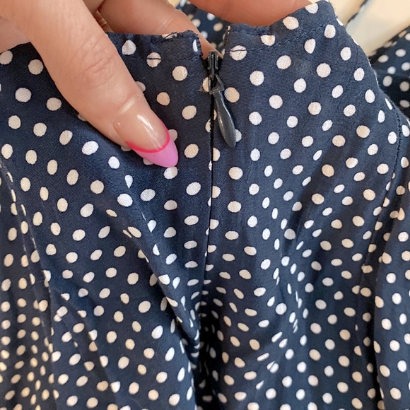 Blue and white size small polka dot tank - Picture 4 of 4
